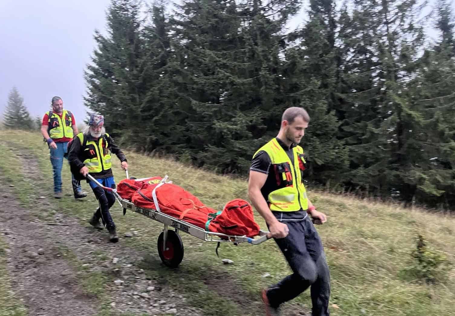 Dráma v Malej Fatre: FOTO Horskí záchranári pomáhali vyčerpanému 87-ročnému turistovi aj ďalšiemu seniorovi