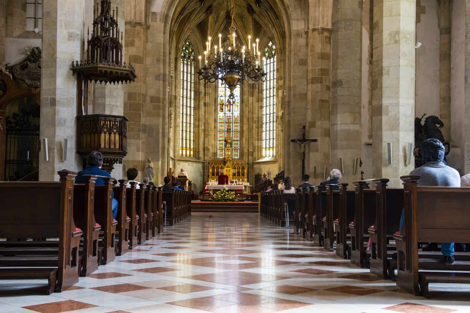 Bratislavský Dóm sv. Martina dostane nové osvetlenie: Práce štartujú už v najbližších týždňoch