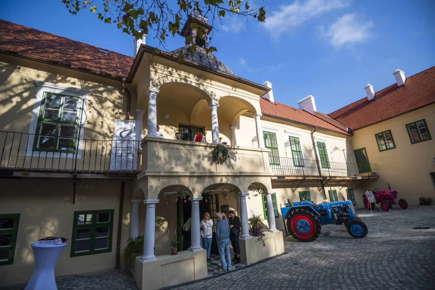 Veľkonočné oslavy v Modre: Kaštieľ láka rodiny na pátračku, trh aj tvorivé dielne