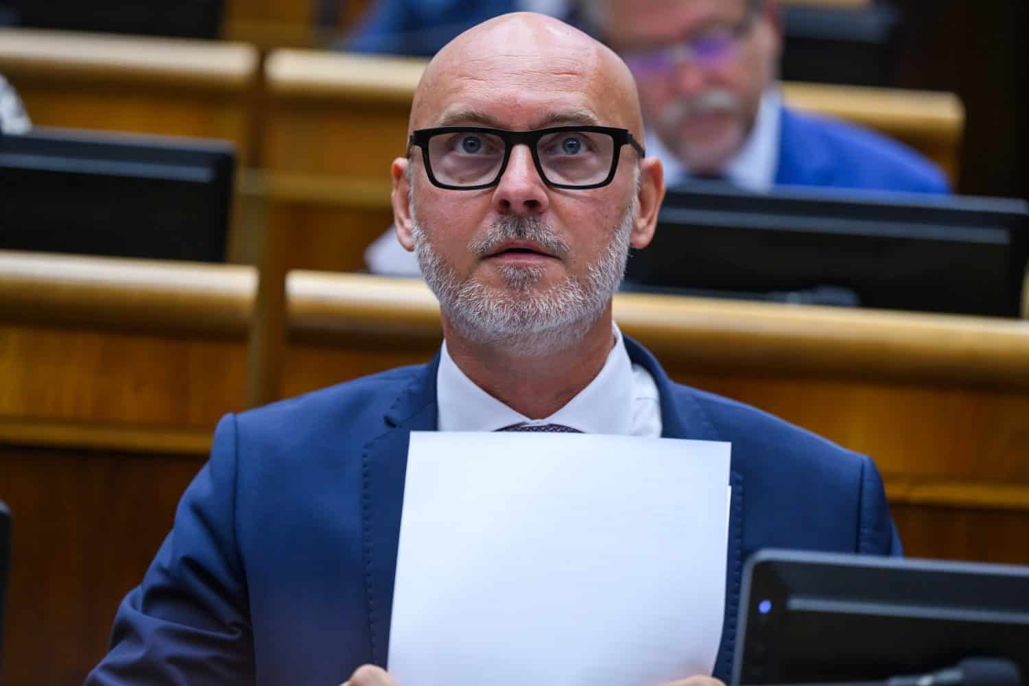 Gröhling otvorene: KDH a Hnutie Slovensko podľa neho pomohli Ficovi pri ústave, je to veľká chyba!