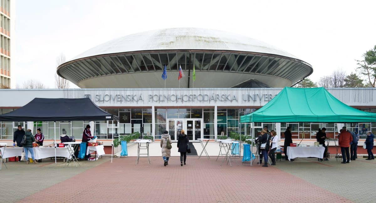 SPU v Nitre otvorila modernú počítačovú učebňu na Fakulte ekonomiky a manažmentu