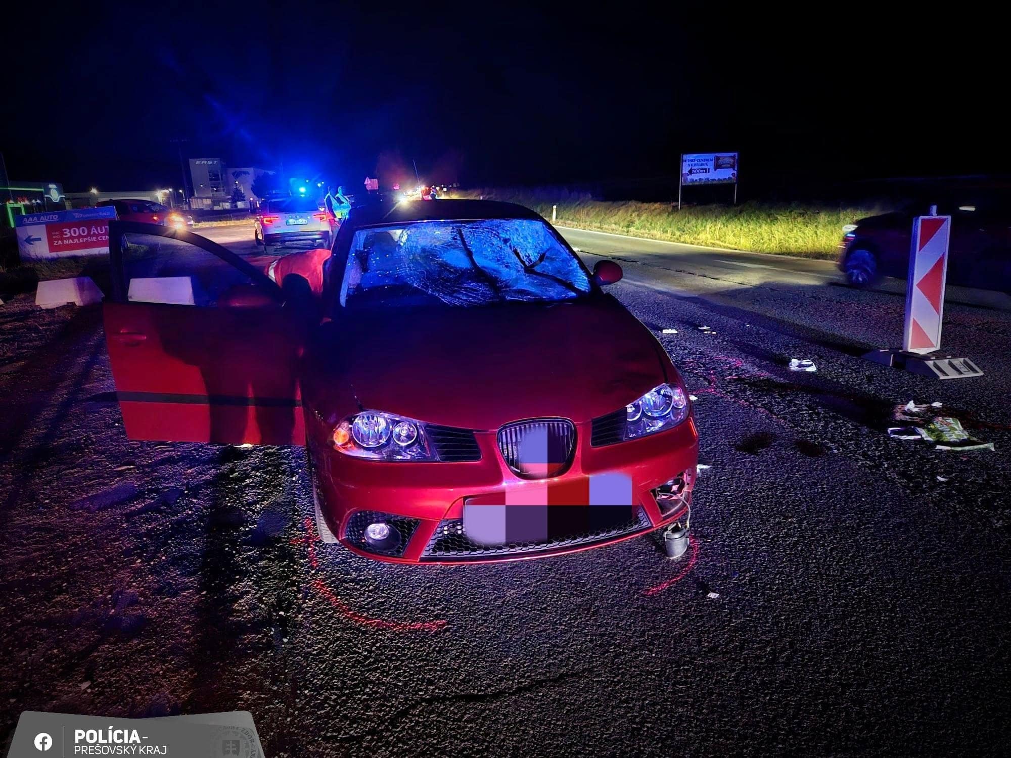 AKTUÁLNE FOTO HROZNÉ TRAGÉDIE na cestách: O život prišli dvaja muži. Doprava je obmedzená