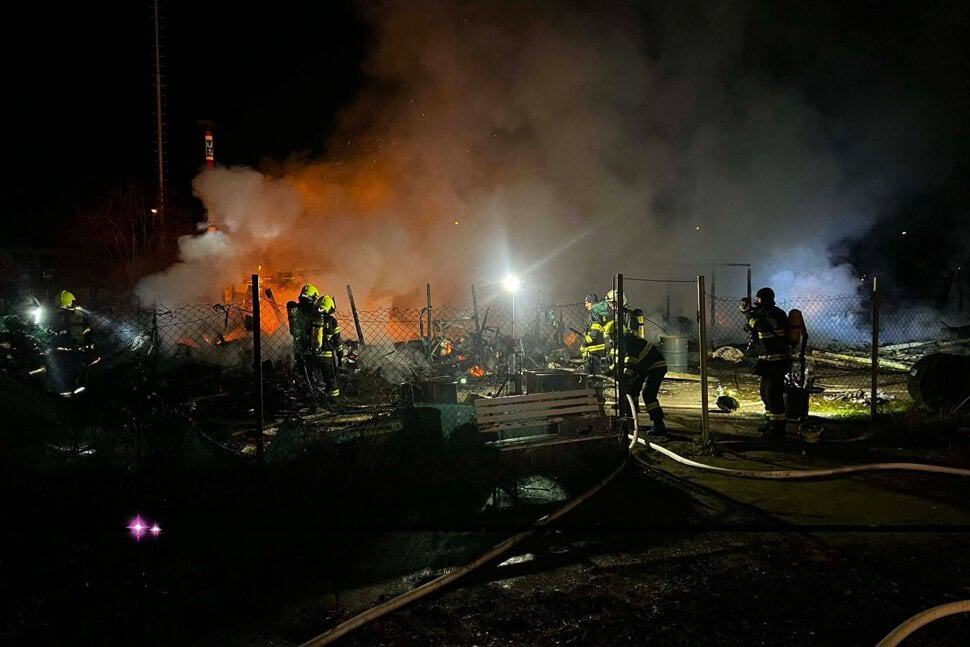 Popradskú Koľaj 22 zničil požiar: Komunita spustila zbierku na obnovu kultúrneho centra