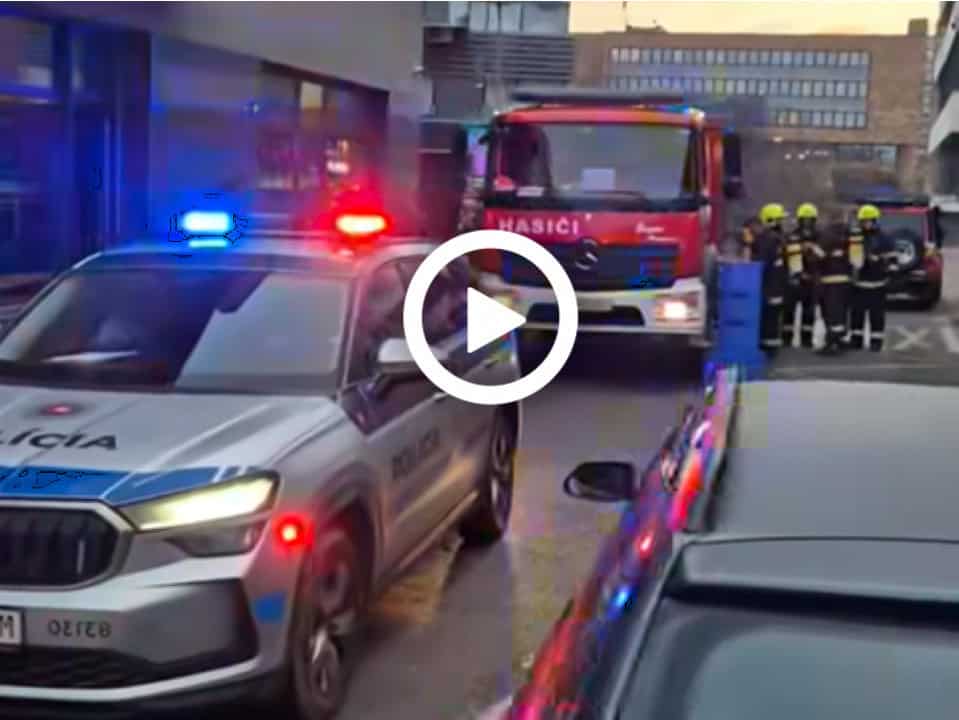 AKTUÁLNE MESTO vyhlásilo MIMORIADNU SITUÁCIU: Zasahuje množstvo hasičov a policajtov, ľudí evakuujú