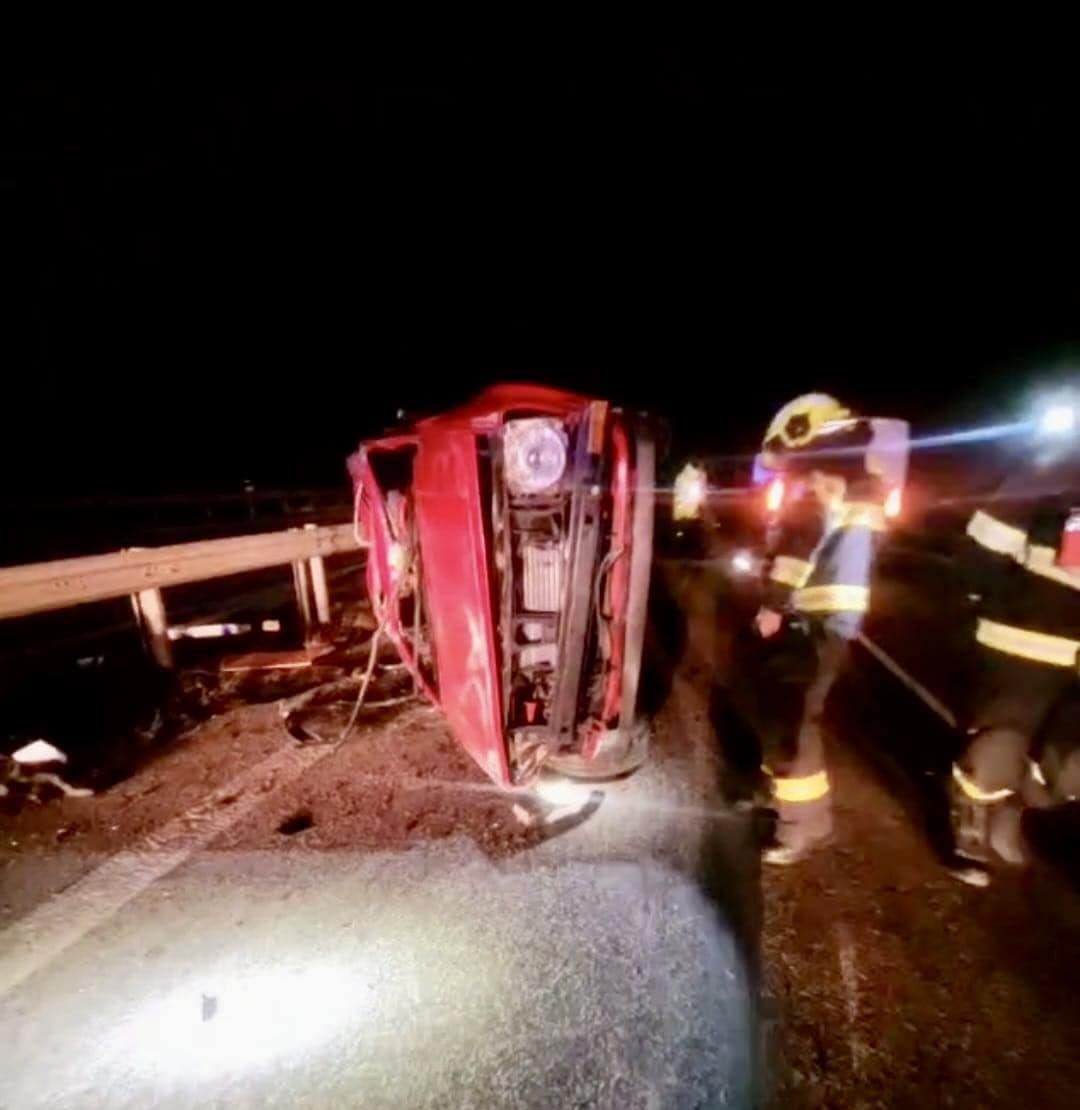 ŤAŽKÁ HROMADNÁ NEHODA na rýchlostnej ceste: Zrazilo sa až 6 áut! Viacero ranených, mrazivé FOTO