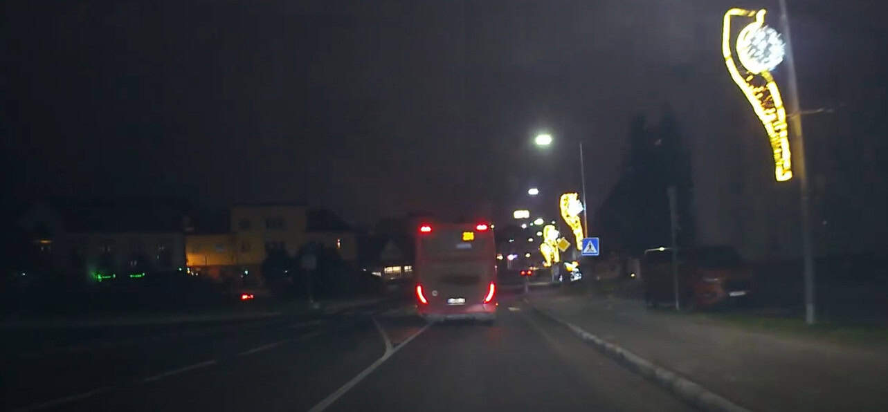 ŠOKUJÚCE VIDEO Vodič autobusu šoféroval na mol opitý: Vo vozidle mal cestujúcich