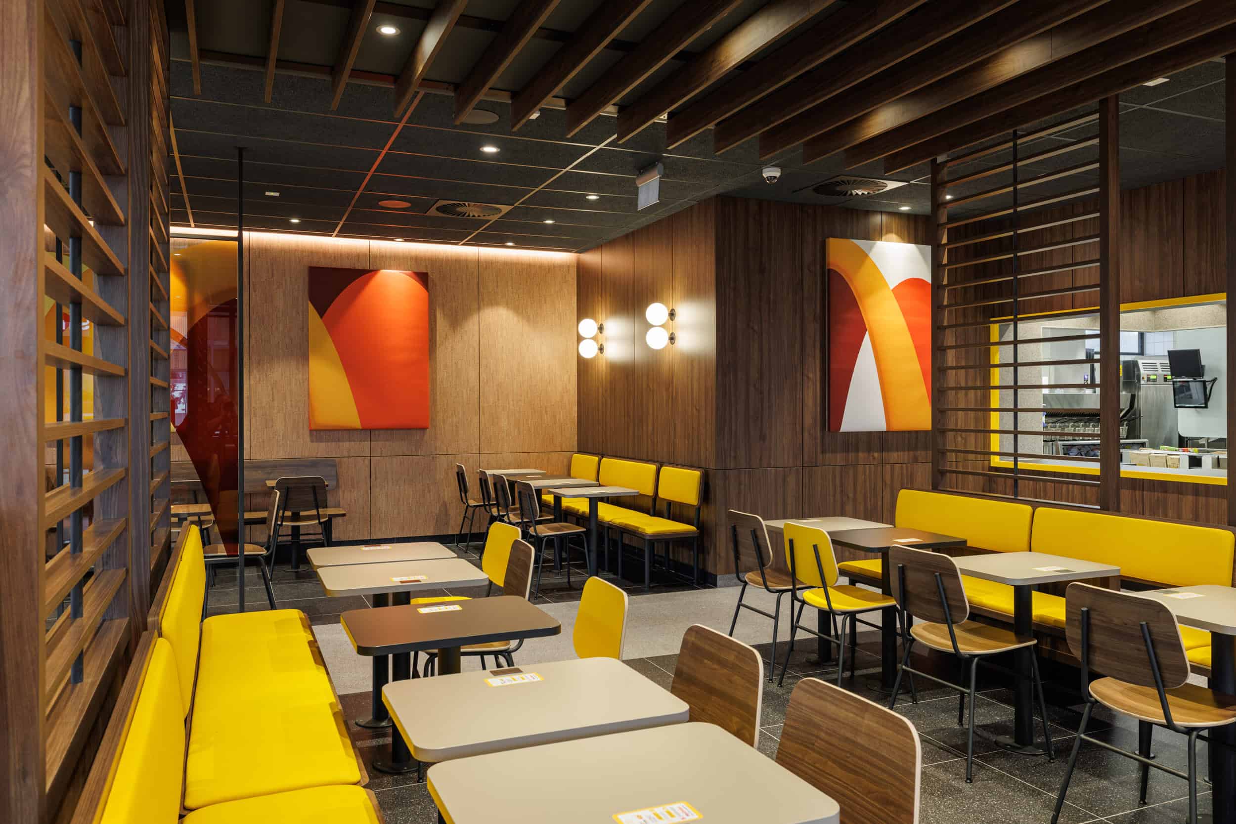 McDonald’s otvoril reštauráciu v Podunajských Biskupiciach. Prinesie kvalitné služby a prispeje k rozvoju lokality