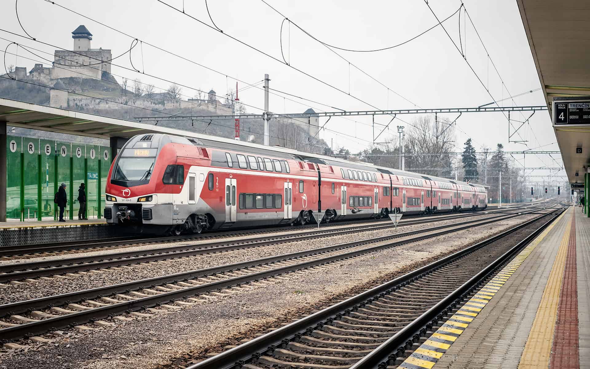 Cestujúci z Bratislavy do Maďarska čaká od pondelka veľká výluka – vlaky nahradia autobusy, pripravte sa na meškania