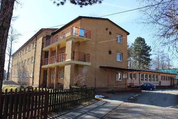Centrum sociálnych služieb Trojlístok v Ružomberku čaká veľká rekonštrukcia strechy – prinesie úsporu aj väčšiu bezpečnosť