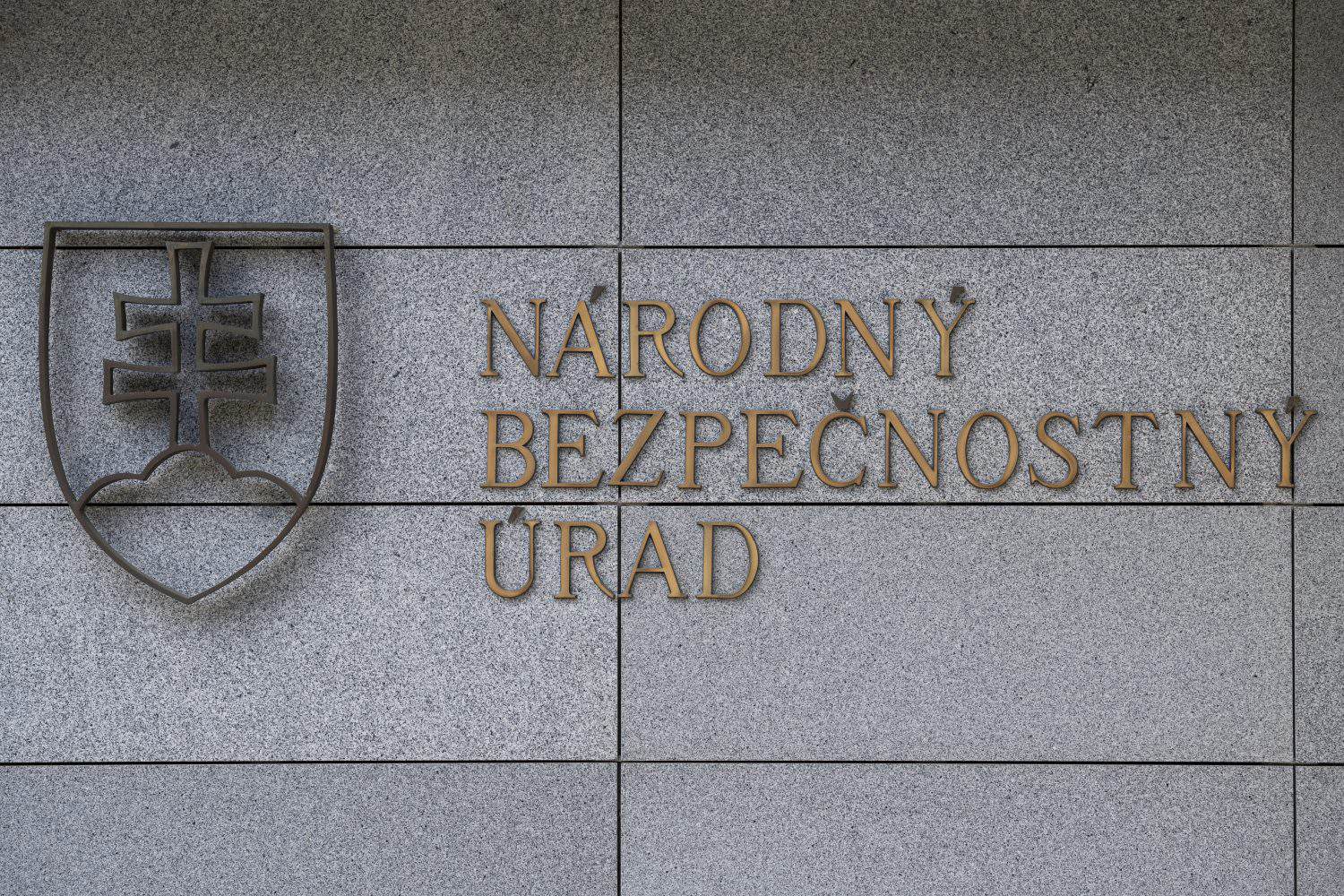NBÚ varuje: V roku 2026 budú podvody aj vďaka AI oveľa presvedčivejšie