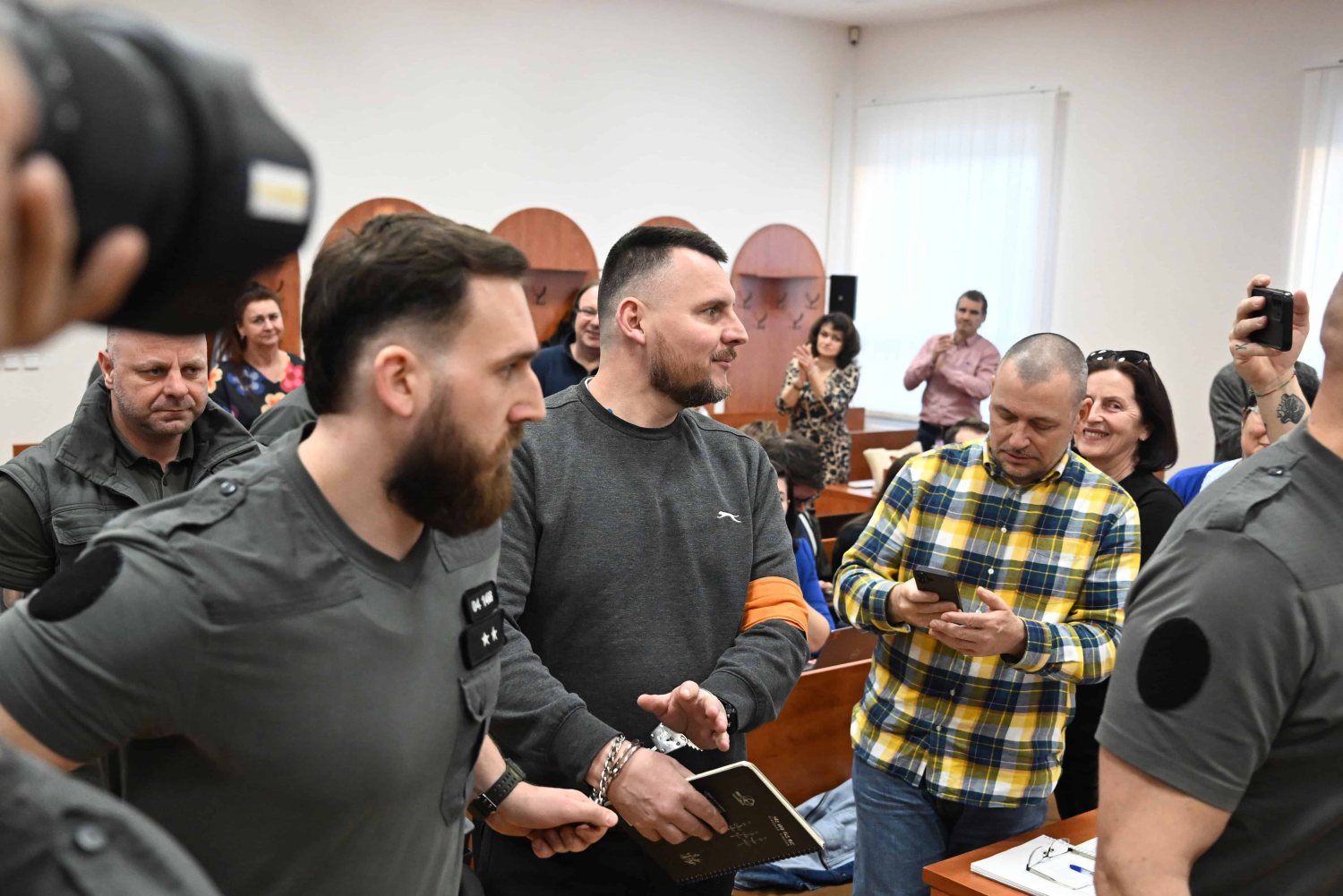 Súd rozhodol: Daniel Bombic je vinný z viacerých extrémistických trestných činov
