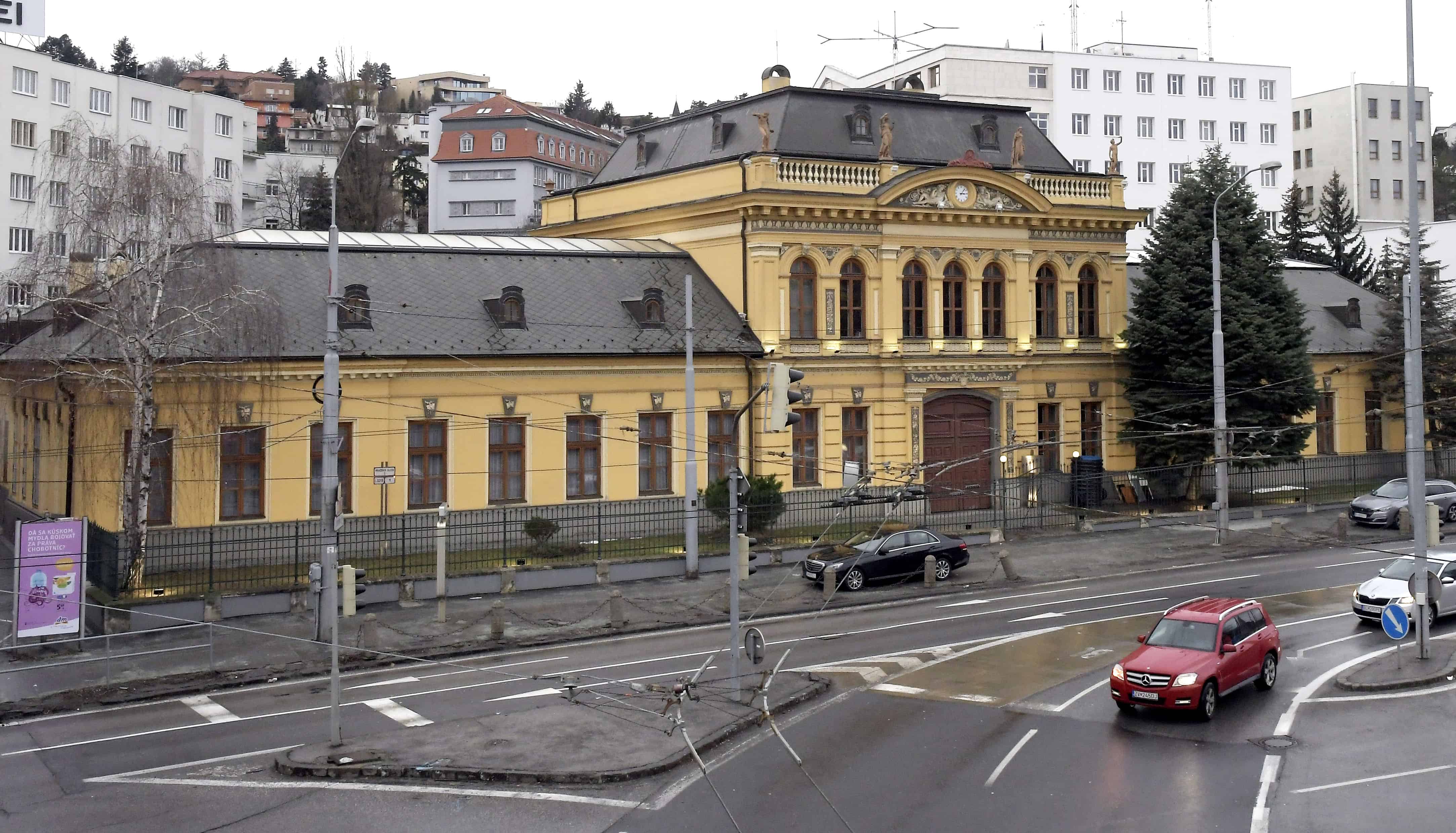Ministerstvo zahraničných vecí odmieta, že by zakázalo diplomatom účasť na rokovaniach o tribunáli