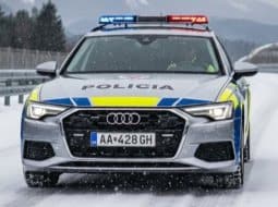 AKTUÁLNE Slovensko zasiahlo sneženie: Vodiči hlásia problémy, už UZATVORILI prvý úsek! TU je to najhoršie