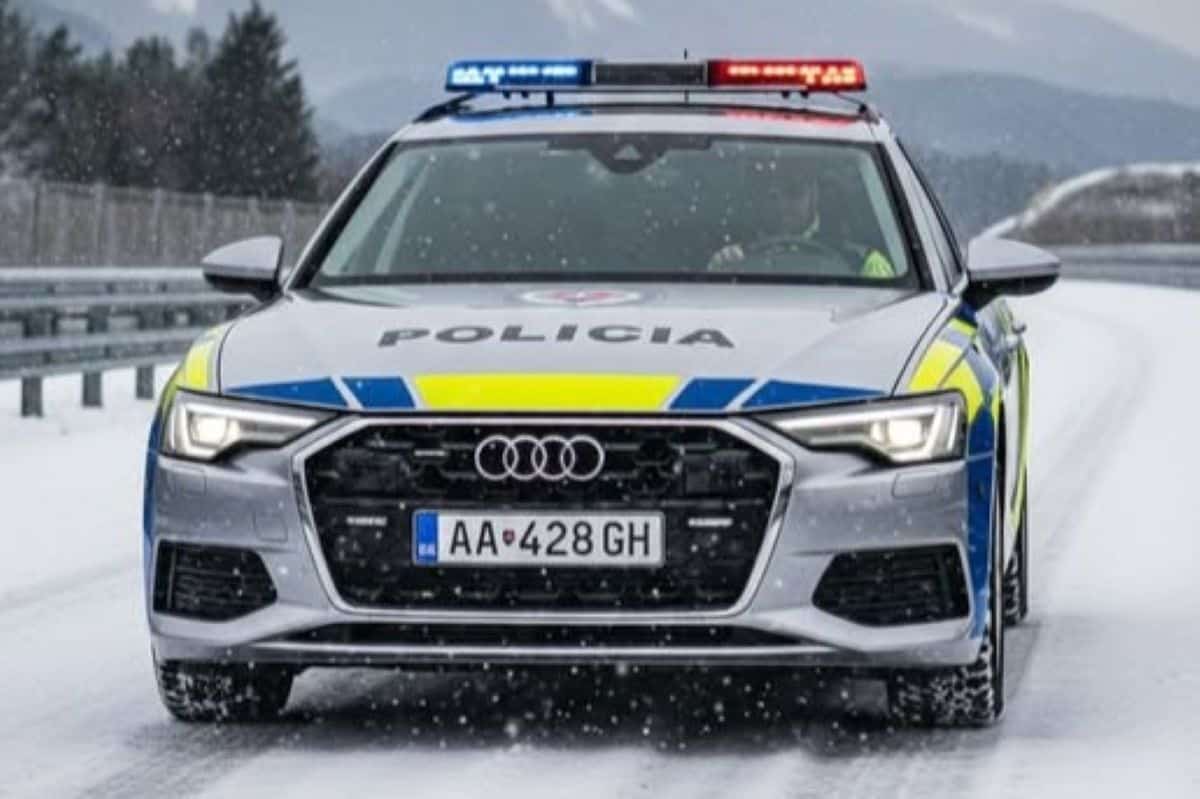 AKTUÁLNE Slovensko zasiahlo sneženie: Vodiči hlásia problémy, už UZATVORILI prvý úsek! TU je to najhoršie