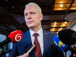 AKTUÁLNE Známeho slovenského poslanca napadli pred dcérou! Prvé detaily od polície