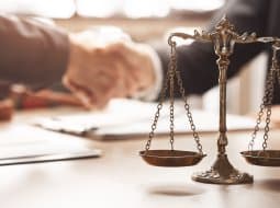 Bezplatné právne poradenstvo v Žiari nad Hronom: Advokáti pomôžu už túto stredu na úrade