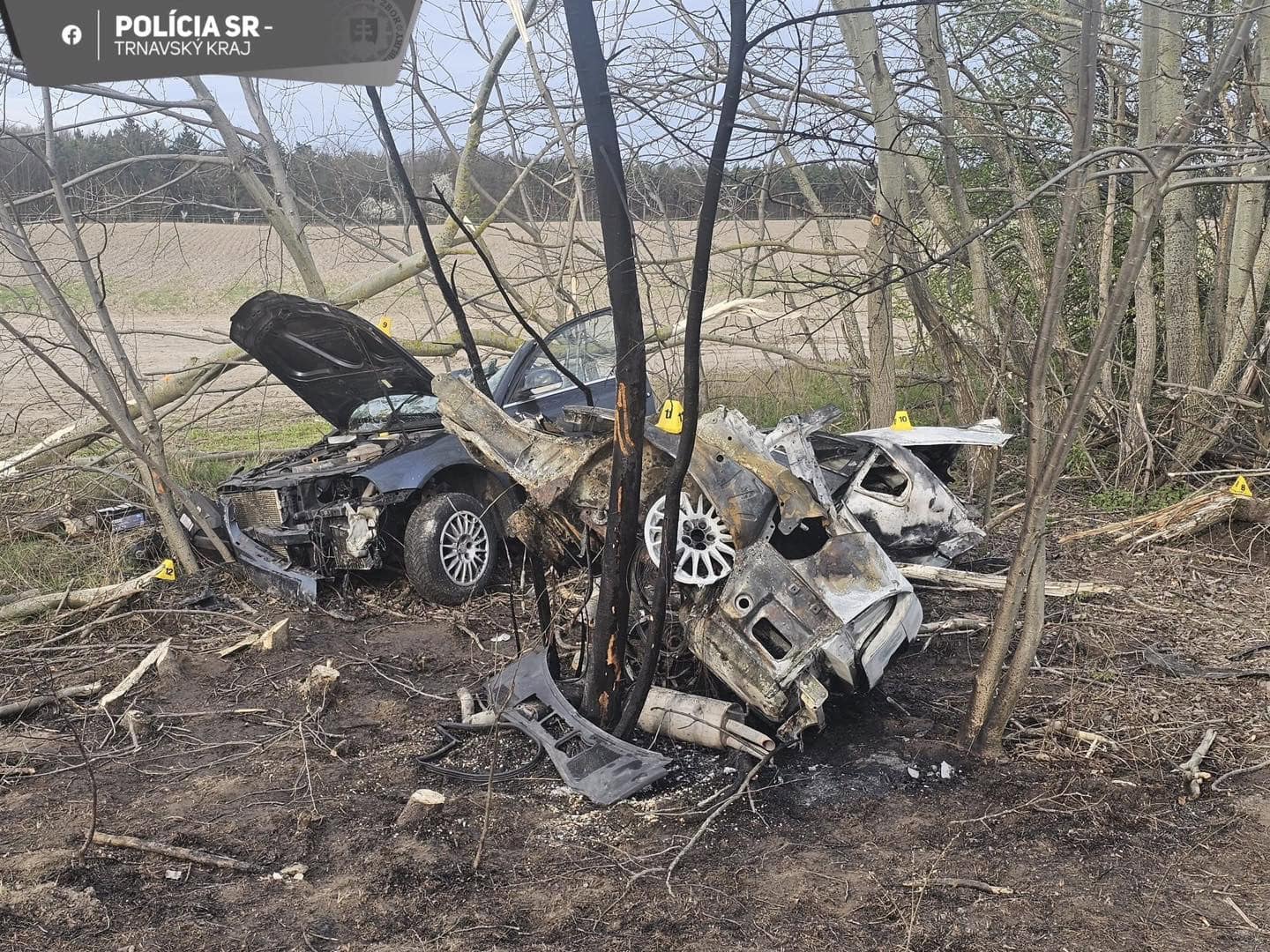 MIMORIADNA TRAGÉDIA na Veľkú noc: Auto s mladými ľuďmi a deťmi roztrhlo: Hlásia viacero mŕtvych a ranených