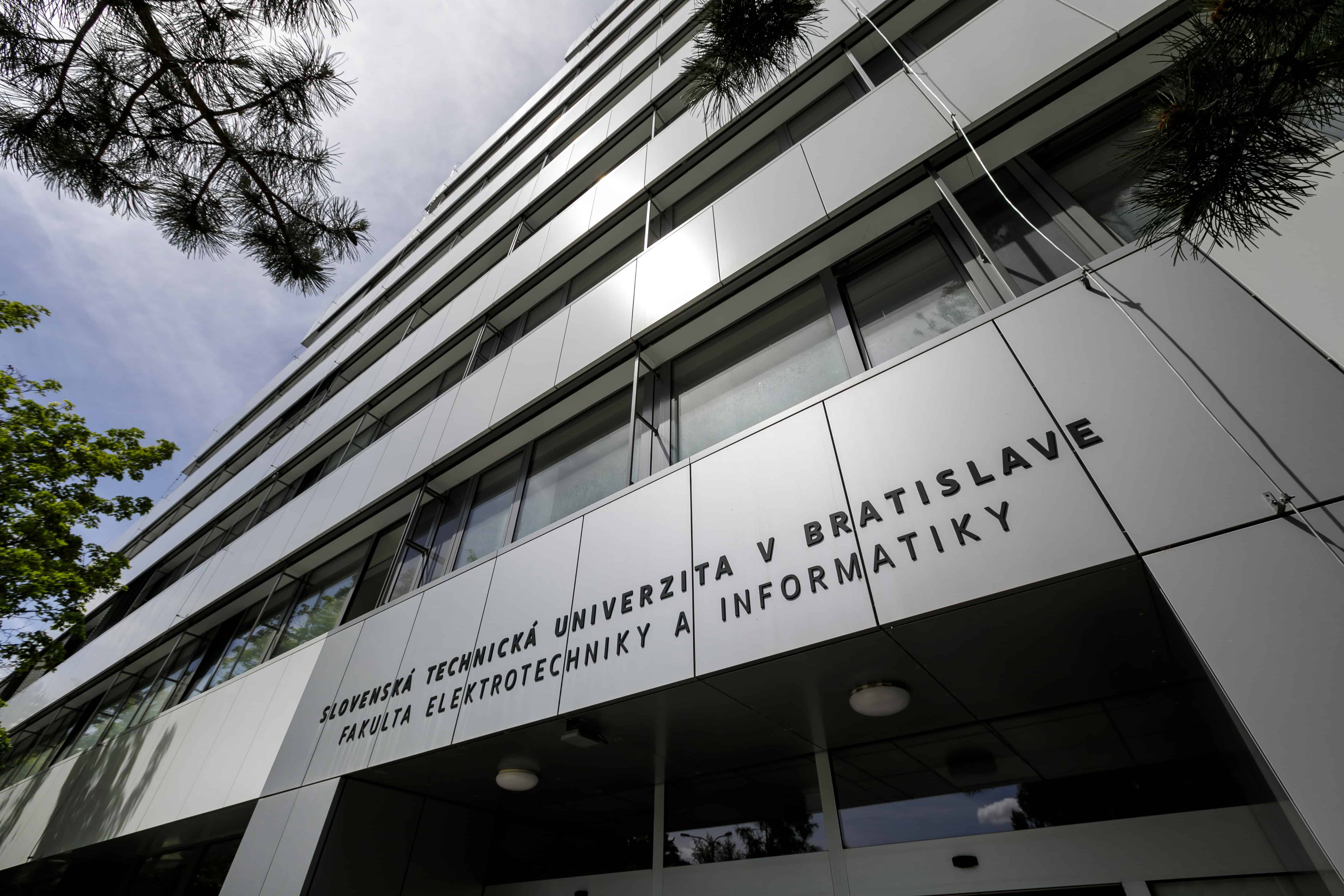 STU spúšťa veľké opravy internátov Mladosť a Mladá garda: Práce začnú už tento rok