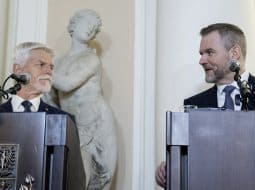 V Bratislave sa stretnú prezidenti Slovenska, Česka a Rakúska: Riešiť budú bezpečnosť a inovácie