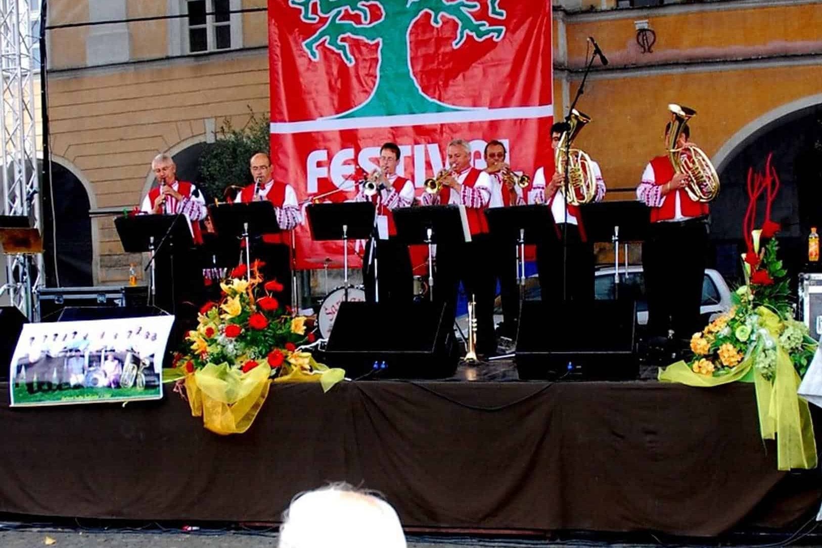 Púchov a Lednické Rovne hostia Oddychovku: 11 dychových hudieb zabojuje o víťazstvo na festivale