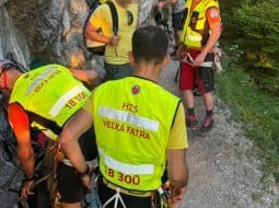 Dráma v Lúčanskej Malej Fatre: Muža zasypala zem vo výkope, zasahovali všetky záchranné zložky