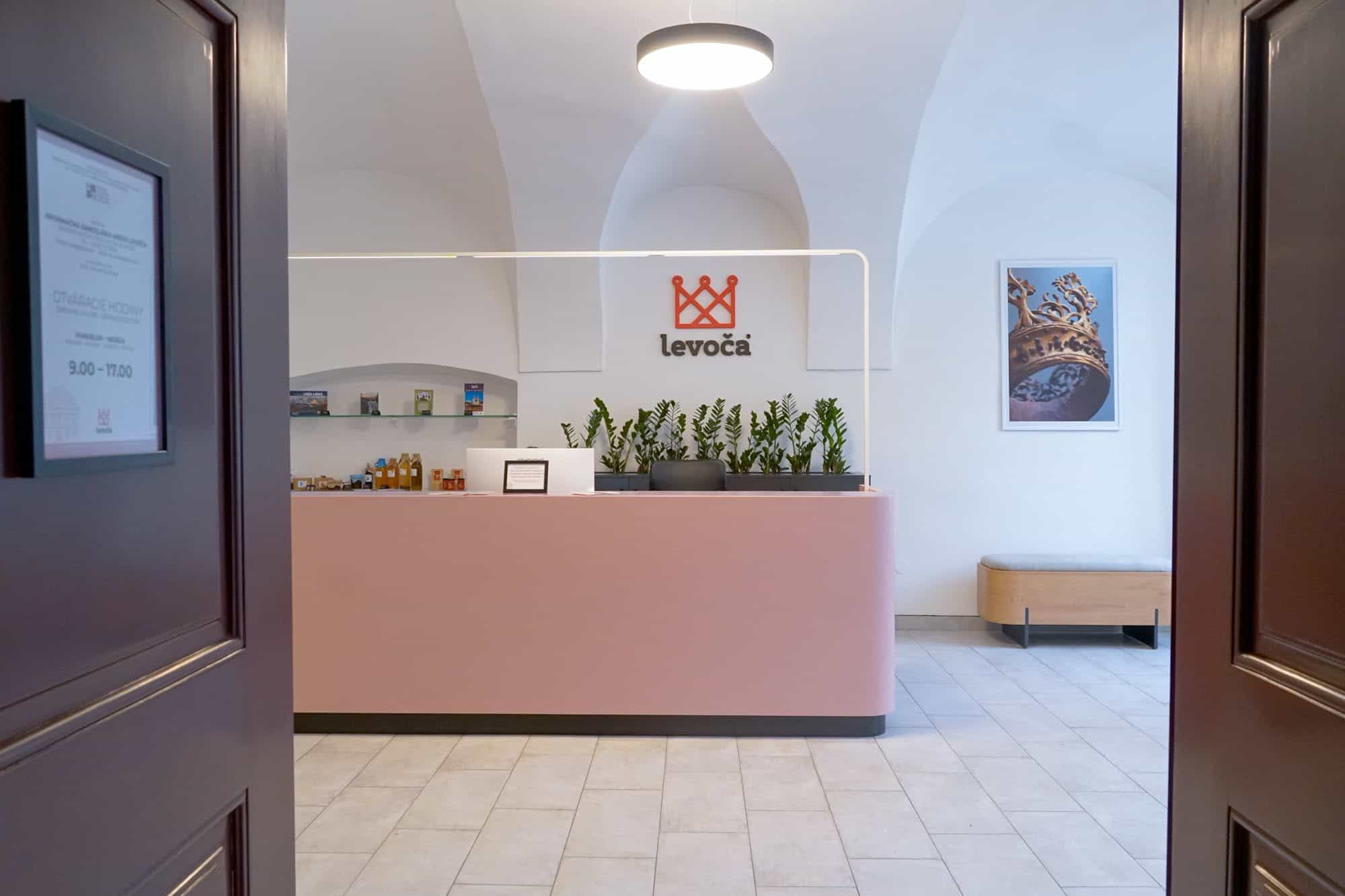 Levoča otvára novú informačnú kanceláriu a galériu v historickom kupeckom dome po veľkej rekonštrukcii