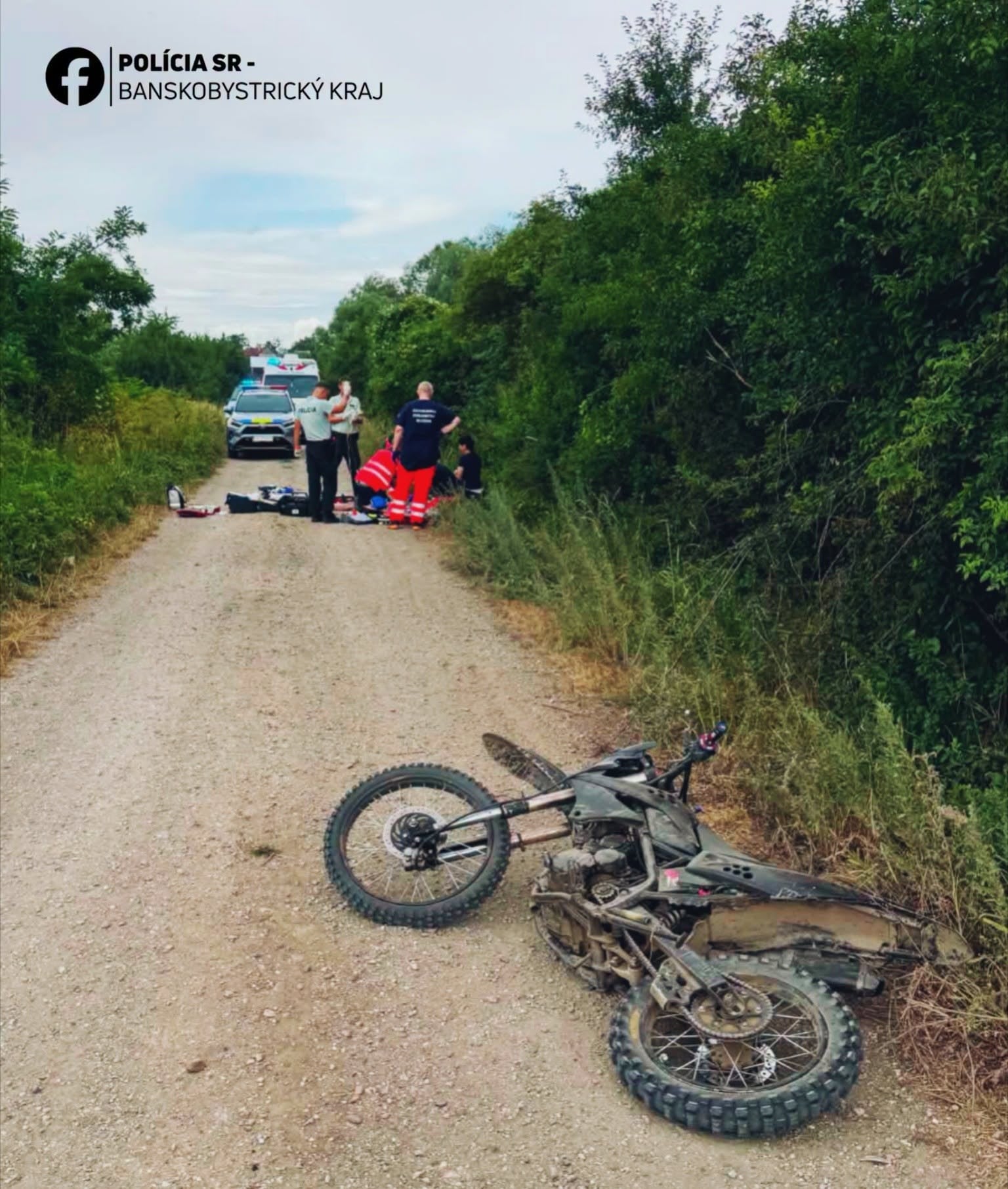 TRAGICKÝ NÁRAZ do rampy na motorke: Vyslali aj vrtuľník, márny boj o život: Mladý muž neprežil