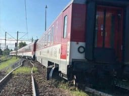 AKTUÁLNE VYKOĽAJIL SA VLAK Doprava je prerušená, prvé FOTO z miesta