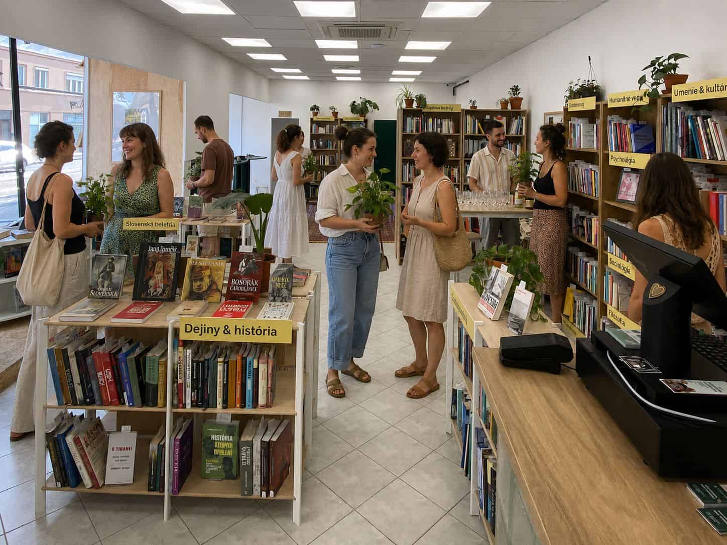 Čo robiť v Bratislave v auguste? Bookbot pozýva na knižný kvíz, tvorivé workshopy, poéziu aj zelený swap