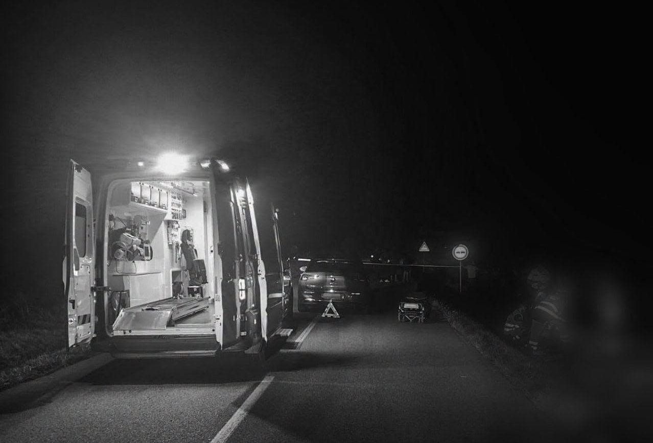Tragická nehoda na východe Slovenska: Chodca zrazilo auto, záchranári mu už nedokázali pomôcť